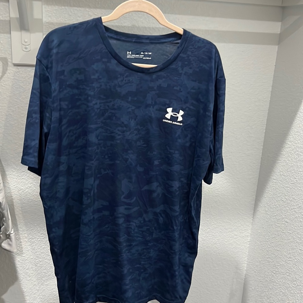 Men’s casual shirt under armour